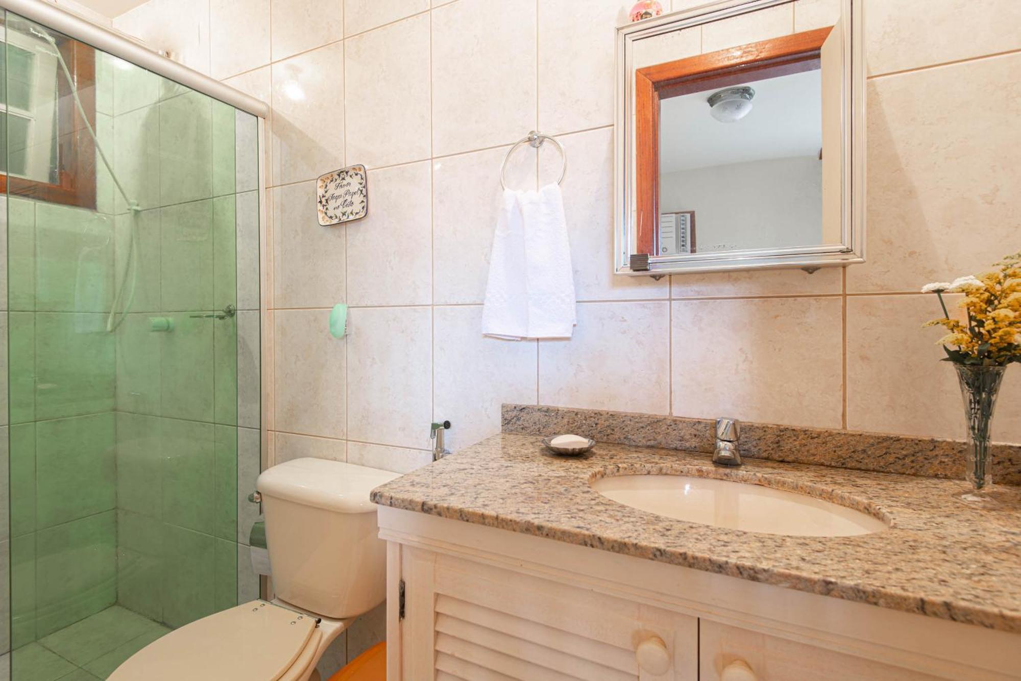 Casa de Férias Casa Com Piscina Na Localização De -wifi 500mb, Smart Tv 4k - Agua E Luz Cobrados A Parte *