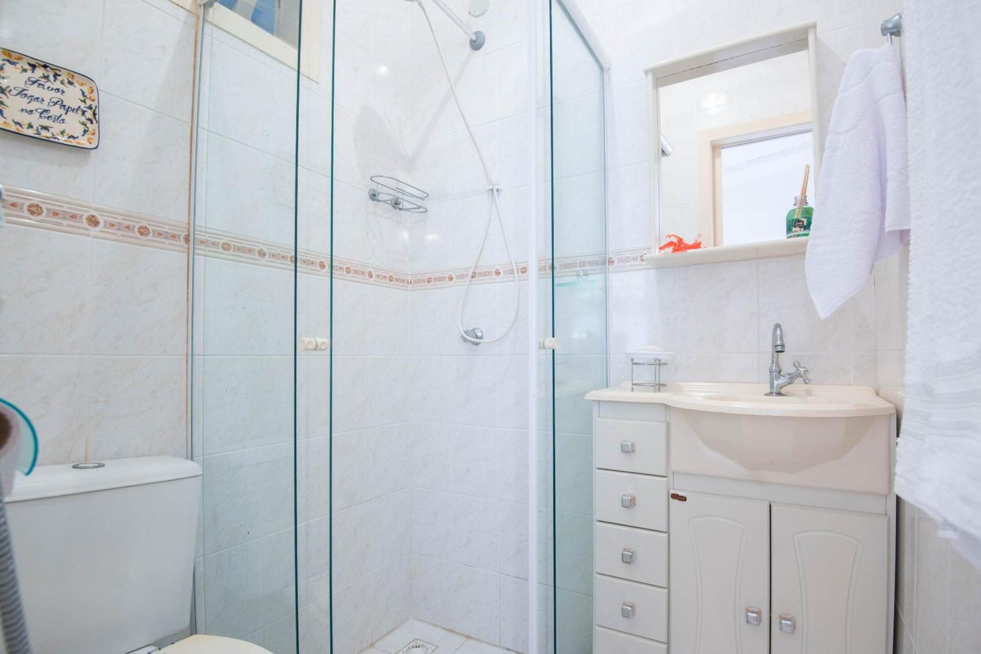 Casa de Férias Casa Com Piscina Na Localização De -wifi 500mb, Smart Tv 4k - Agua E Luz Cobrados A Parte Búzios