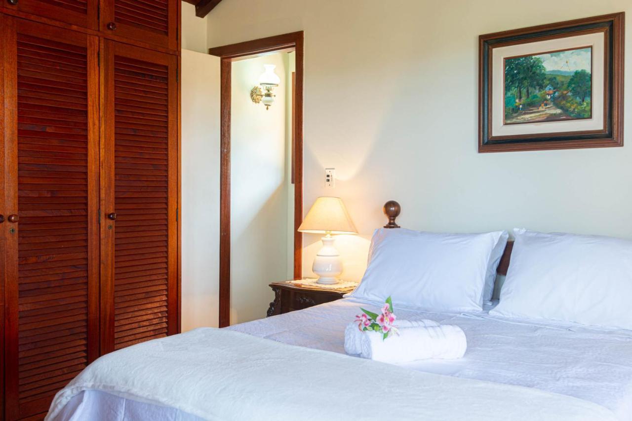 Casa Em Com Piscina Na Localizacao De * Armacao dos Buzios