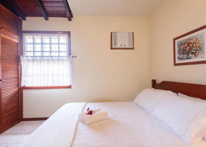 Casa com piscina na melhor localização de Búzios -WIFI 500MB, SMART TV 4K - agua e luz cobrados a parte